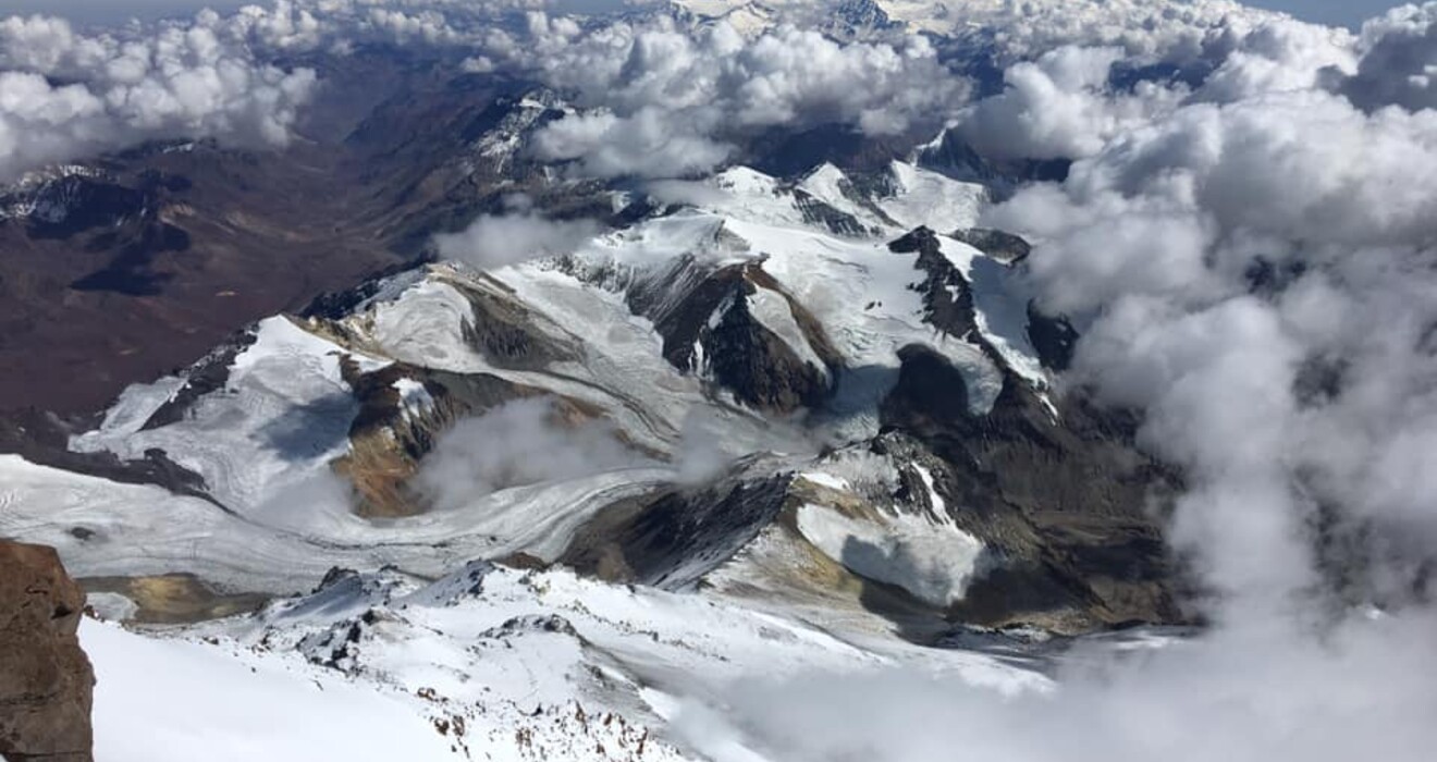 Aconcagua, widok ze szczytu.